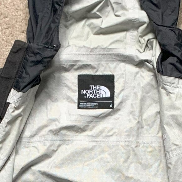 North Face Black Windbreaker - Picture 10 of 10